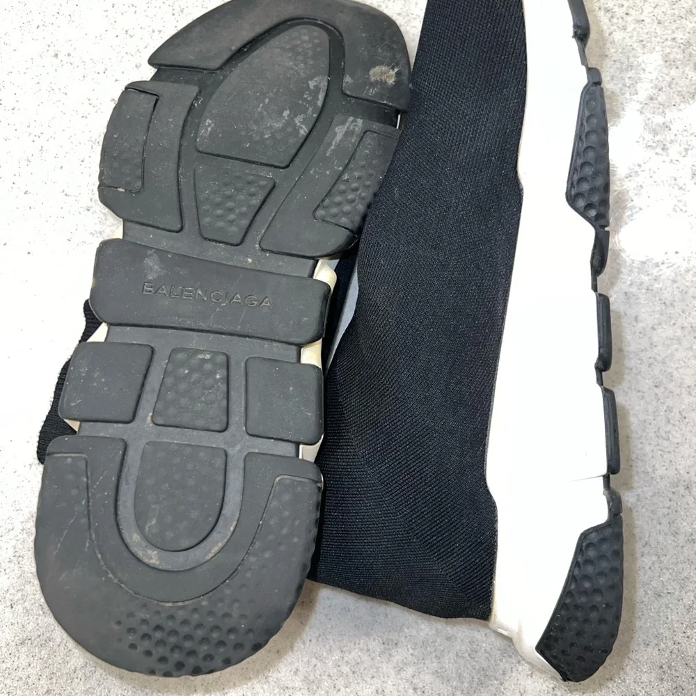 Balenciaga Black and White Knit Sneakers - Picture 11 of 12